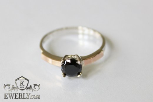 Купить женское кольцо из серебра с камнем (чёрный цвет)