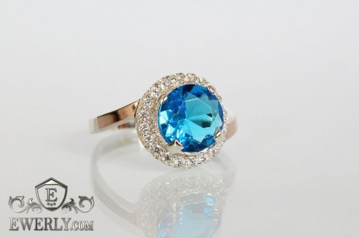 Купить кольцо из серебра с камнем голубого цвета