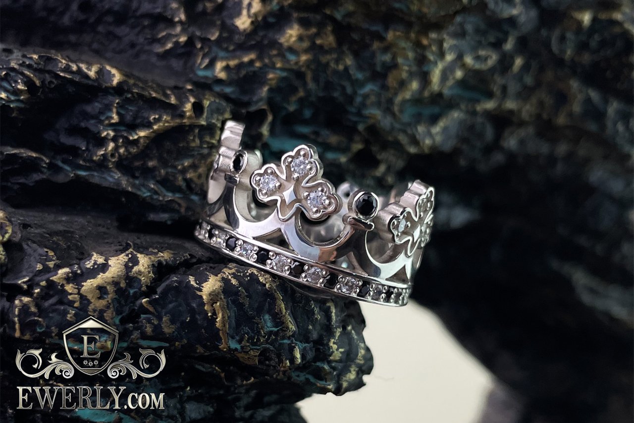hinest fashion King and Queen Crown Couple Ring Brass Diamond Silver Plated  Ring Price in India - Buy hinest fashion King and Queen Crown Couple Ring  Brass Diamond Silver Plated Ring Online