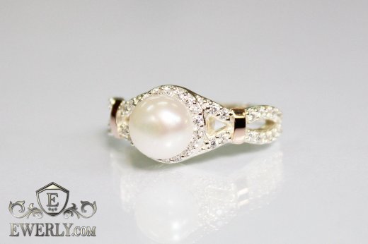 Женское серебряное кольцо с камнем (белый фианит - жемчуг)