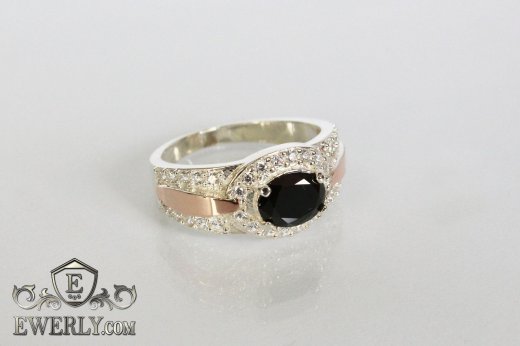 Купить кольцо из серебра с овальным чёрным камнем