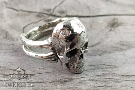 Кольцо с черепом женское купить из серебра 925 пробы