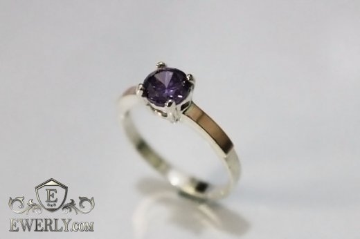Купить женское кольцо из серебра с камнем (цвет-аметист)