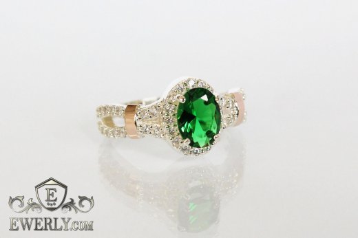 Купить серебряное кольцо для девушки с зелёным камнем